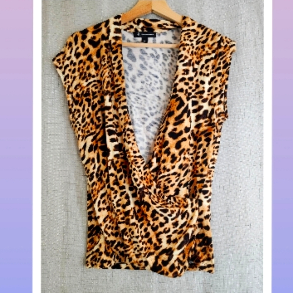 🐆I.N.C Leopard Print Blouse🐆